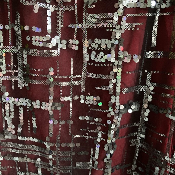 NWT Simply Vera Sequin Layered Party Dress Small Burgundy Chiffon Black … - Picture 3 of 12